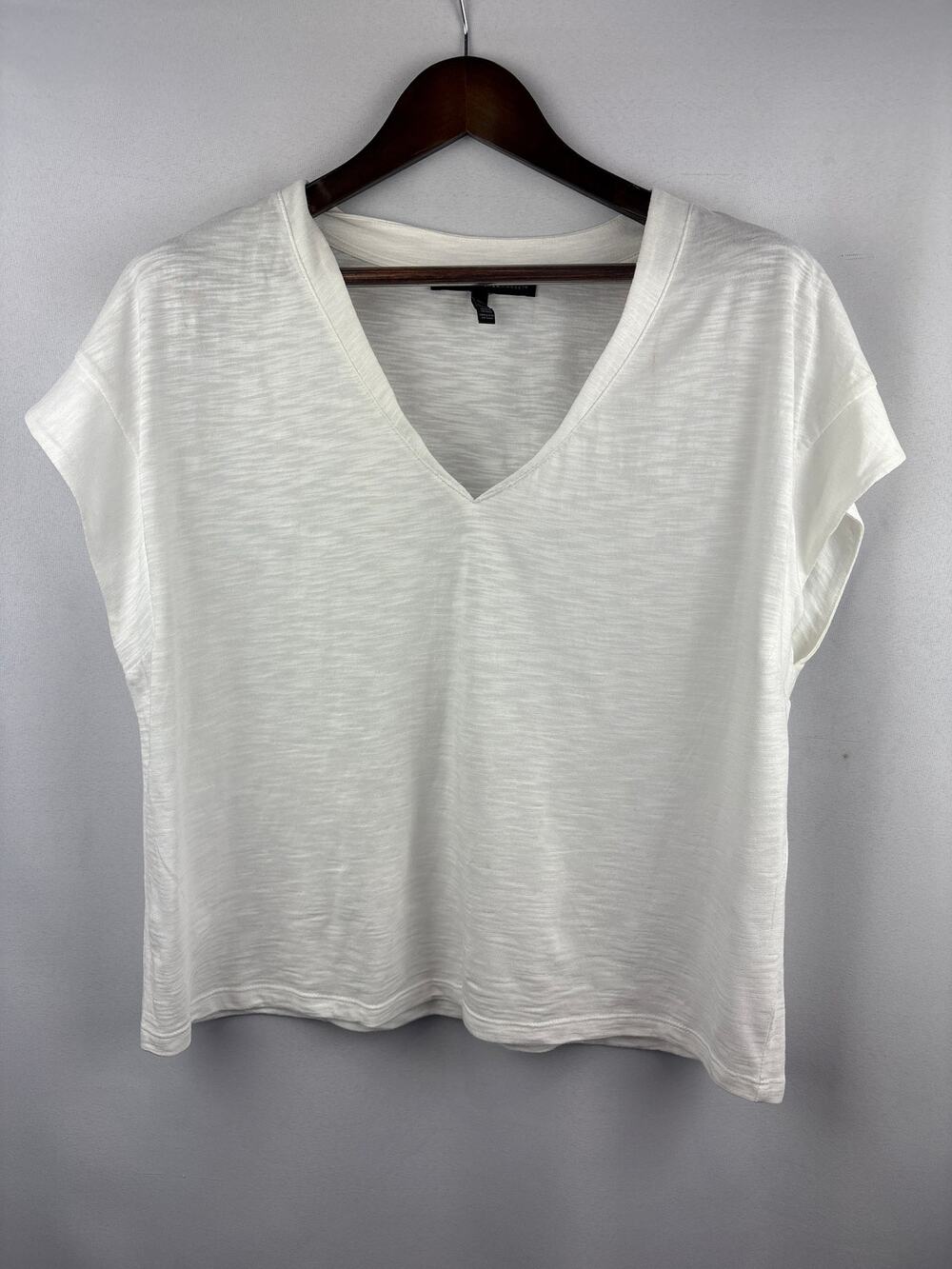 Women’s White House Black Market XL White T-Shirt